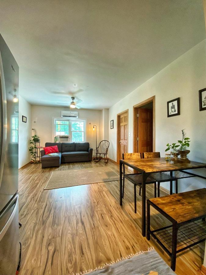 Apartamento Giriraja Ashraya Moundsville Exterior foto